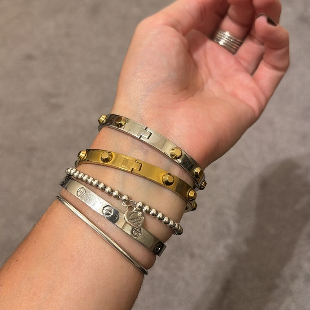 Buckle bracelets - Picture 6 of 8
